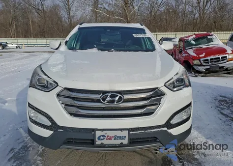 2016 Hyundai Santa Fe Sport z USA, uszkodzony, nr VIN 5XYZUDLB4GG311984